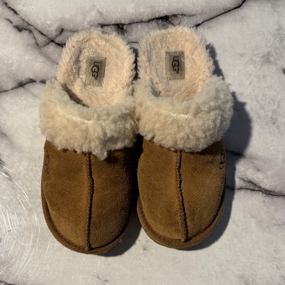 UGG Other - Kids Ugg slippers